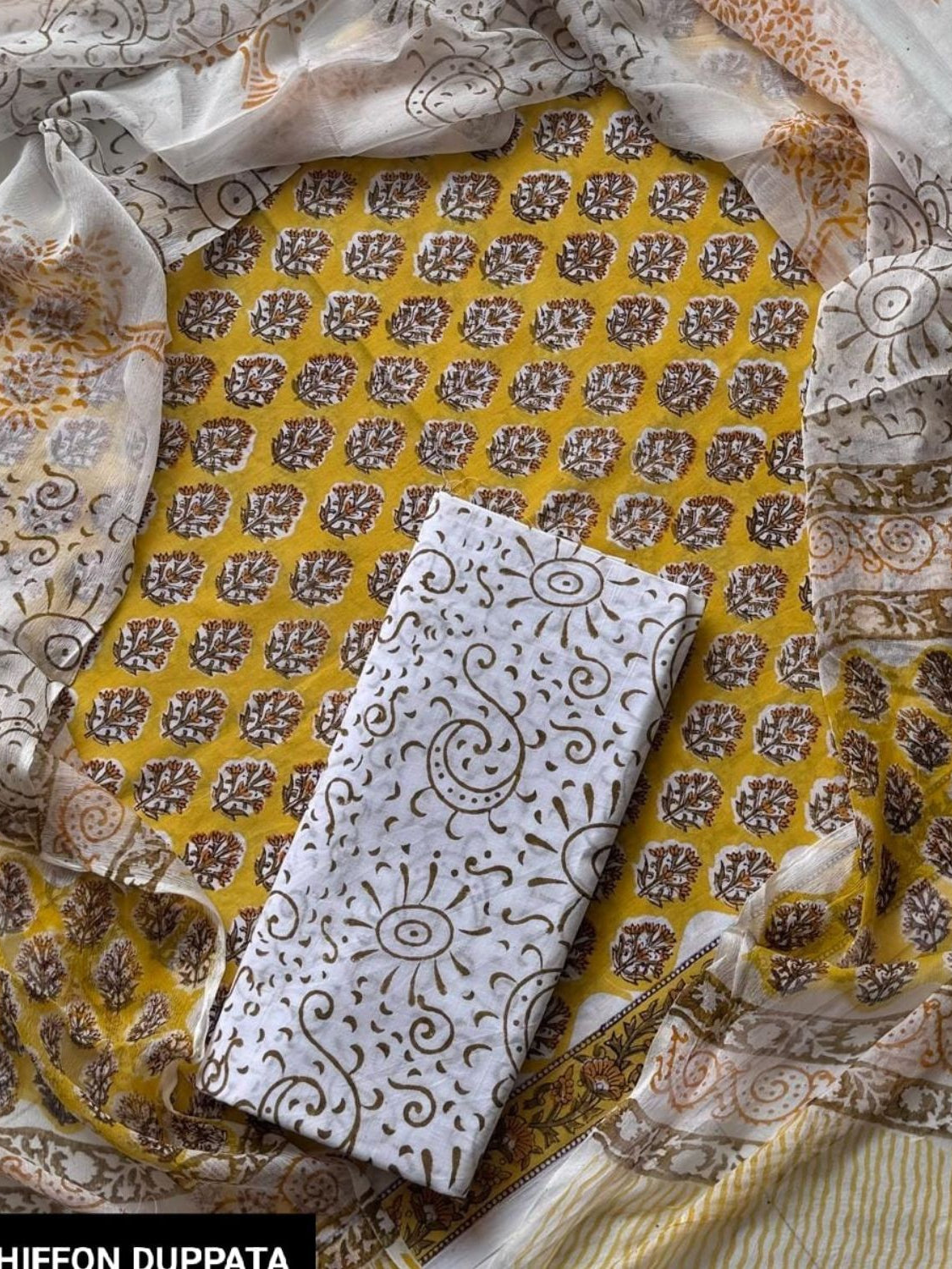 Cotton Dress Materials with Chiffon Dupatta - Shop Online | Khatri Creations Cotton Dress Materials with Chiffon Dupatta - Shop Online | Khatri Creations