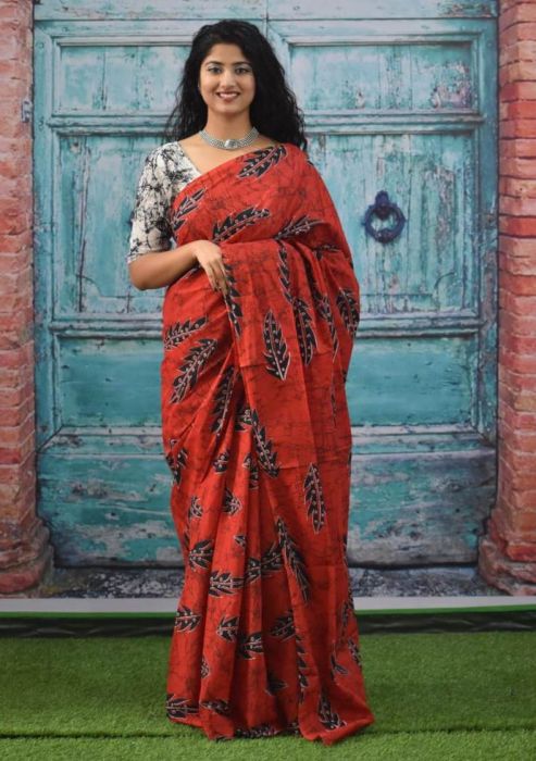 GGF Soft pure cotton mulmul Hand block printed saree with blouse at  Rs.690/Pack in surat offer by Geet Gauri Fashion