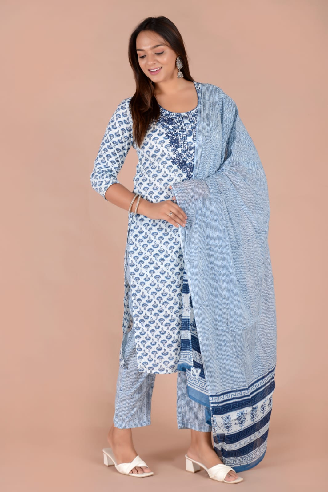 Beautiful Cotton Printed Embroidery Work Kurti Pant with Malmal